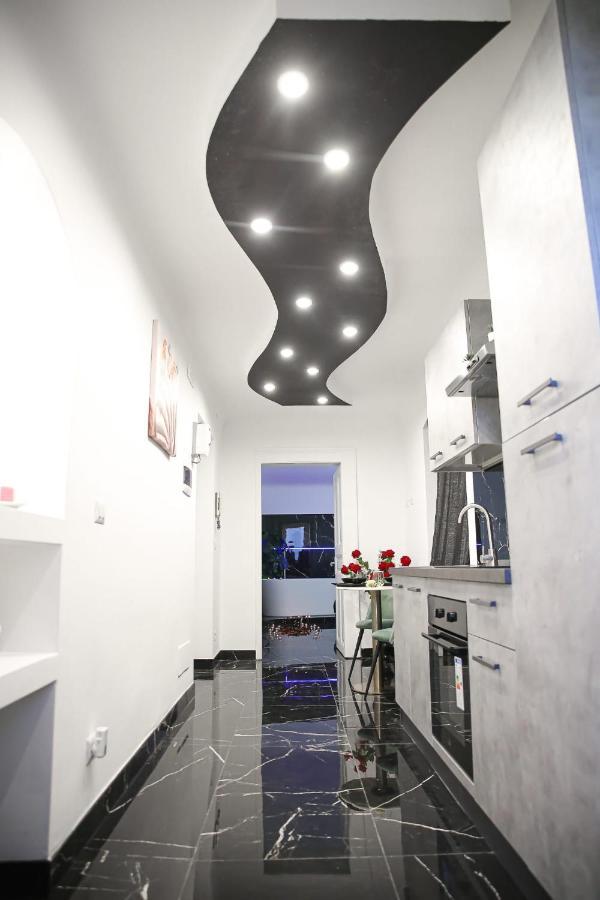 The Marble House Apartment Bari Exterior photo